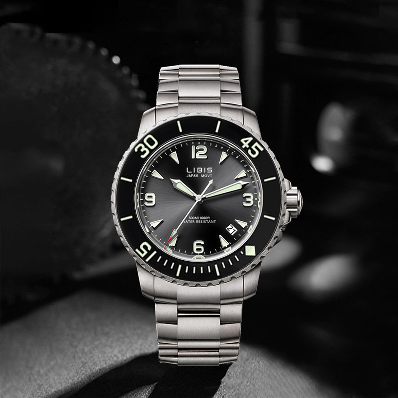 Outdoor Sport Smart Watch - นาฬิกาควอตซ์ดิสก์สีดำคลาสสิกสำหรับผู้ชาย สายเหล็ก พร้อมปฏิทินเรืองแสง กันน้ำ เหมาะสำหรับกิจกรรมสันทนาการและกีฬา