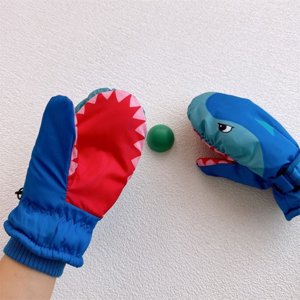 การ์ตูนเด็กถุงมือสกีลายฉลามอบอ - Outdoor Sport Gloves บทวิจารณ์และราคา