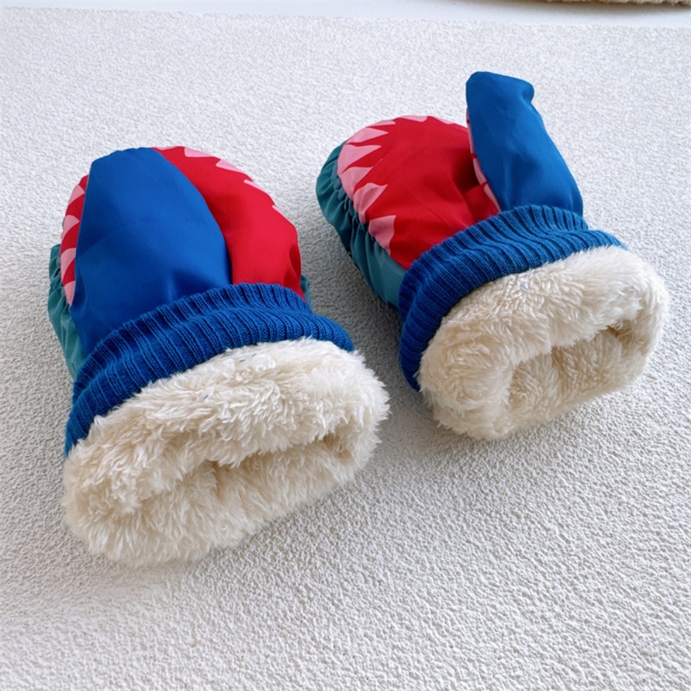 การ์ตูนเด็กถุงมือสกีลายฉลามอบอ - Outdoor Sport Gloves บทวิจารณ์และราคา